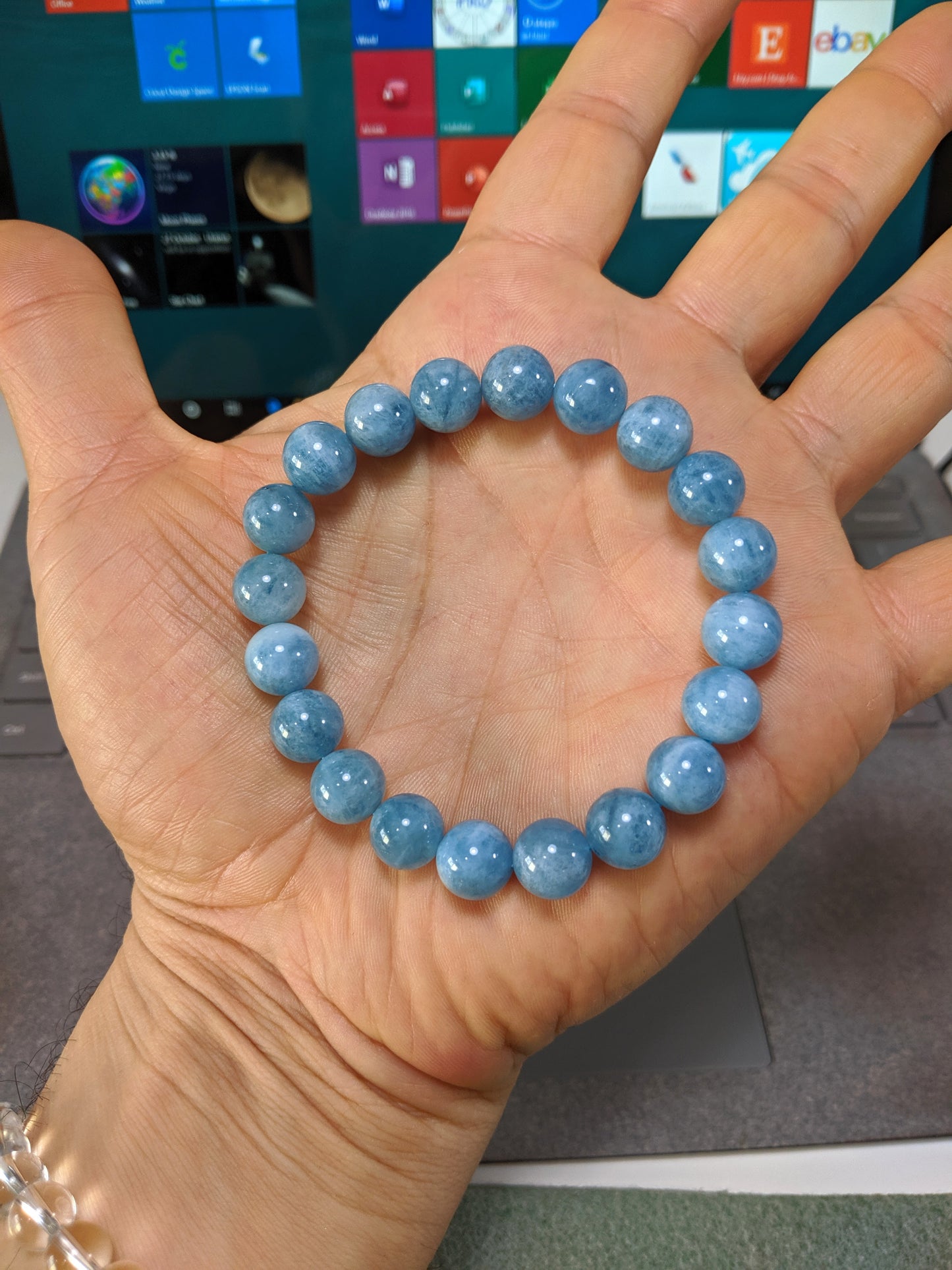 Oasis of Tranquility. | Aquamarine bead bracelet for Men Stretch 10mm : Brazil