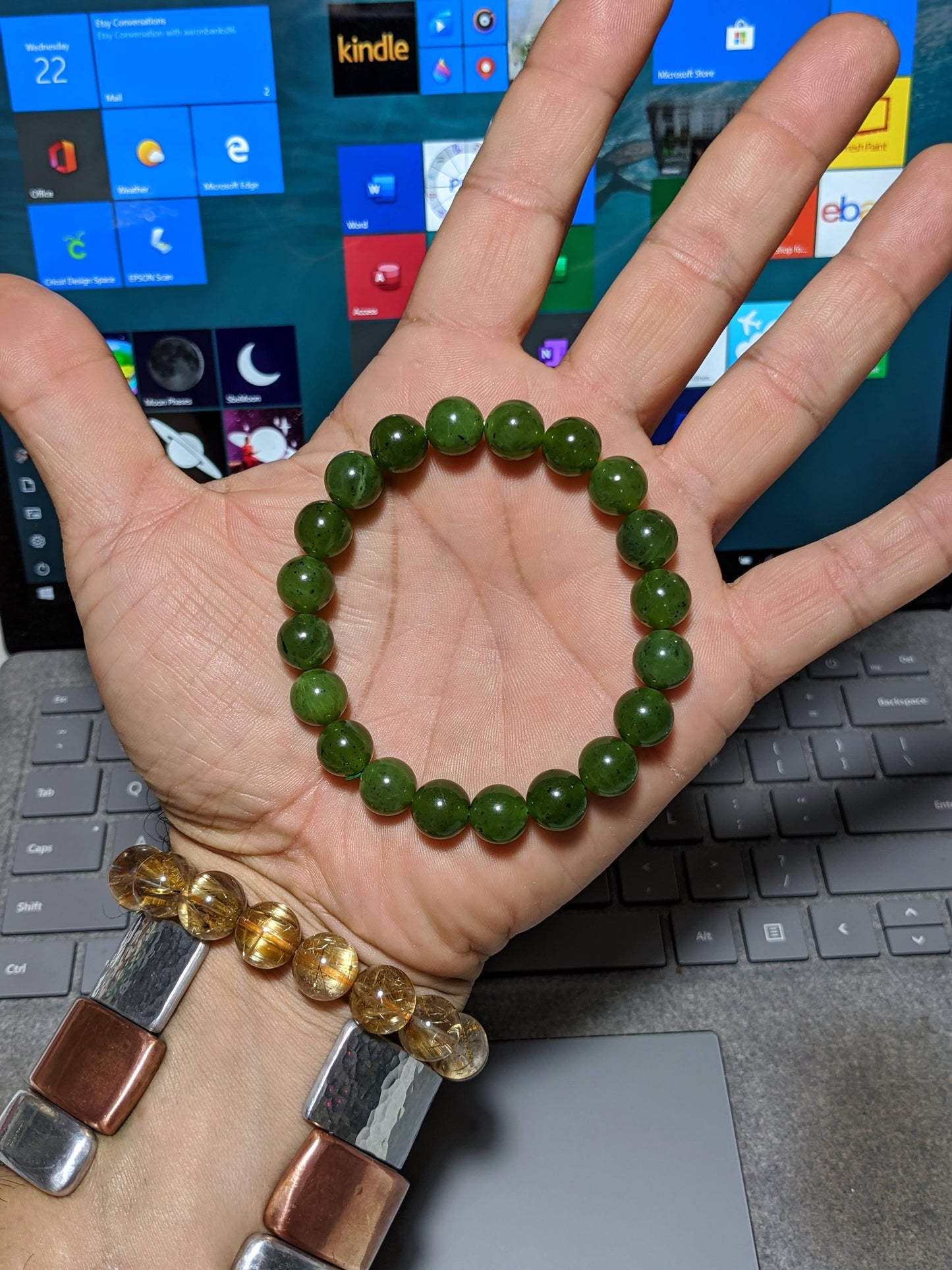 Kutcho NEPHRITE Jade Bead Bracelet for Men or Women Stretch 10mm, CANADA