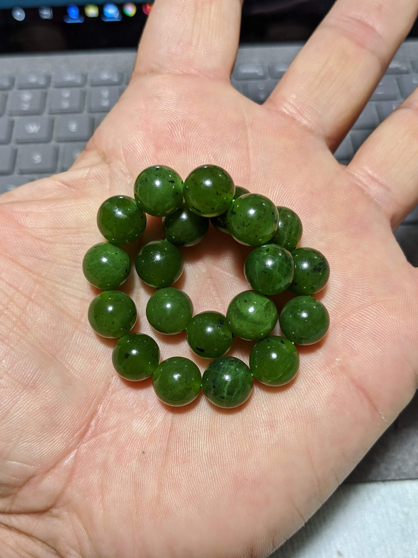 Kutcho NEPHRITE Jade Bead Bracelet for Men or Women Stretch 10mm, CANADA