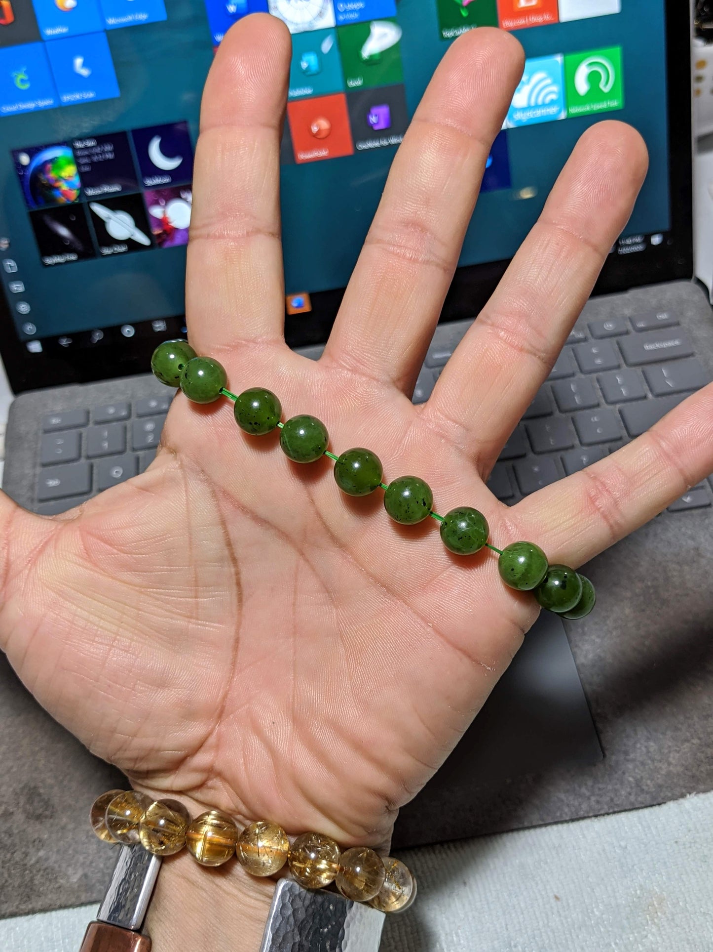 Kutcho NEPHRITE Jade Bead Bracelet for Men or Women Stretch 10mm, CANADA